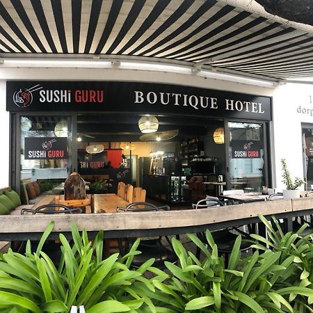 107 Dorpstraat Boutique Hotel Stellenbosch Bagian luar foto