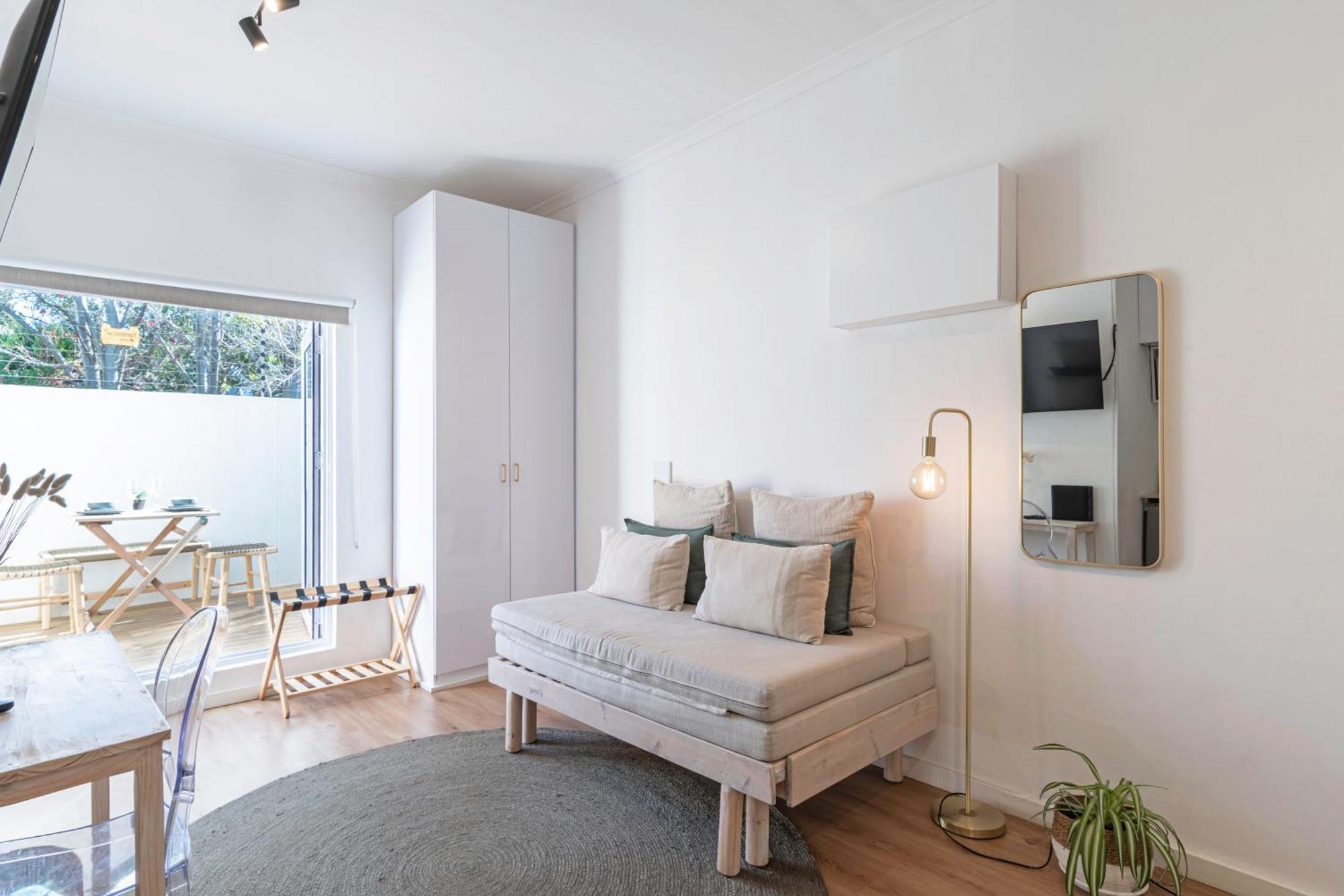 107 Dorpstraat Boutique Hotel Stellenbosch Bagian luar foto
