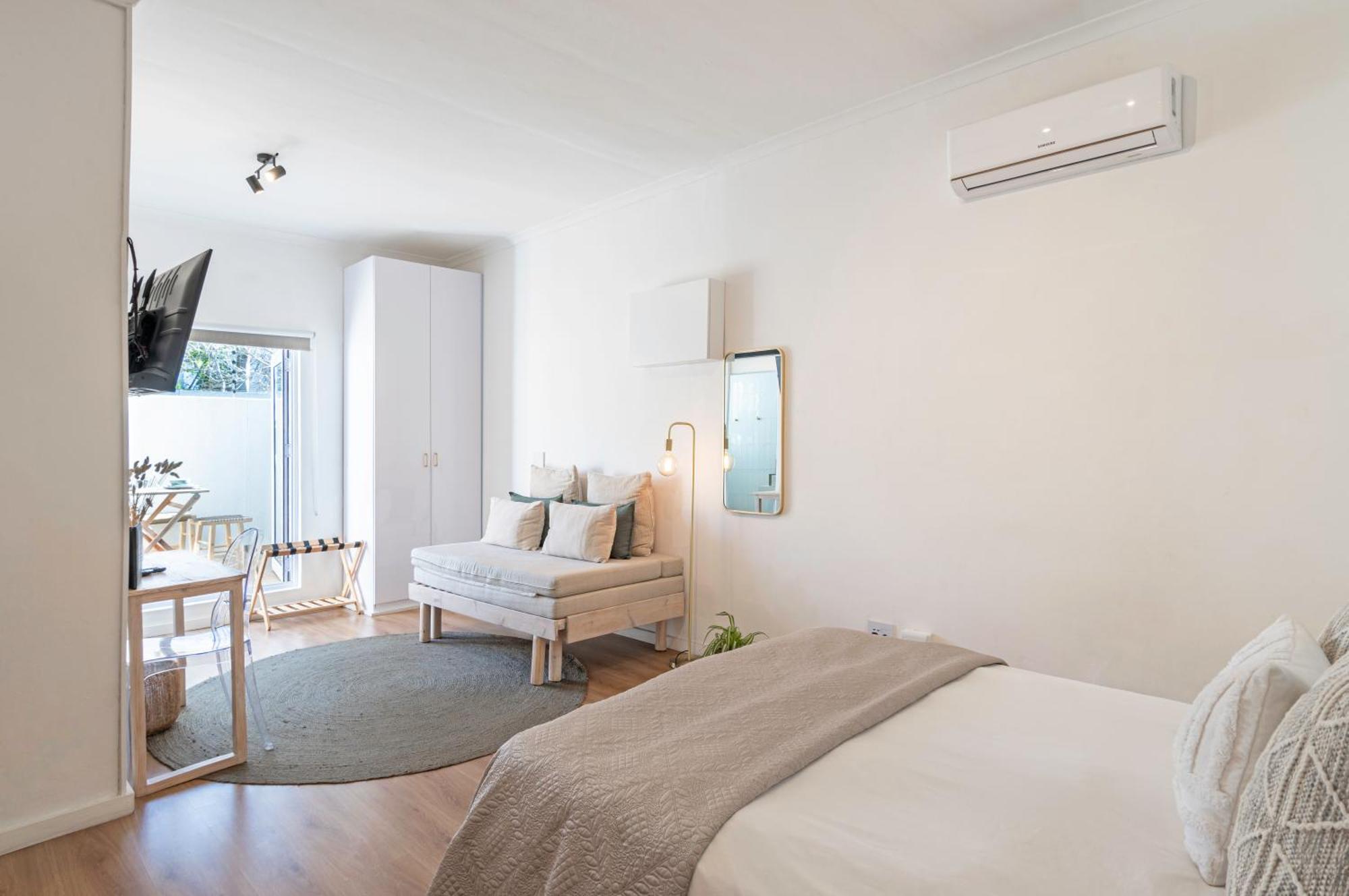 107 Dorpstraat Boutique Hotel Stellenbosch Bagian luar foto